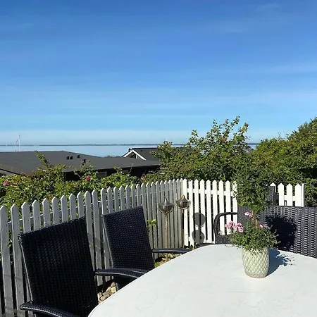 In Spottrup With 2 Bedrooms And Jacuzzi