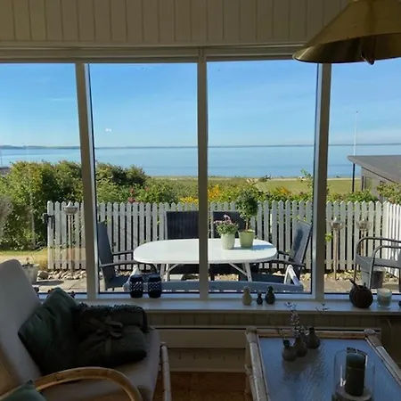 In Spottrup With 2 Bedrooms And Jacuzzi